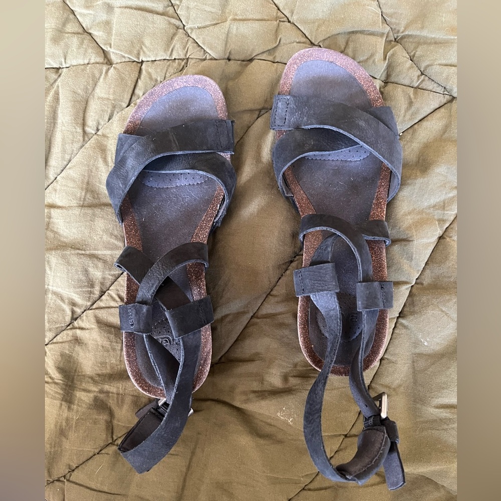 Teva strapy sandal size 7.5